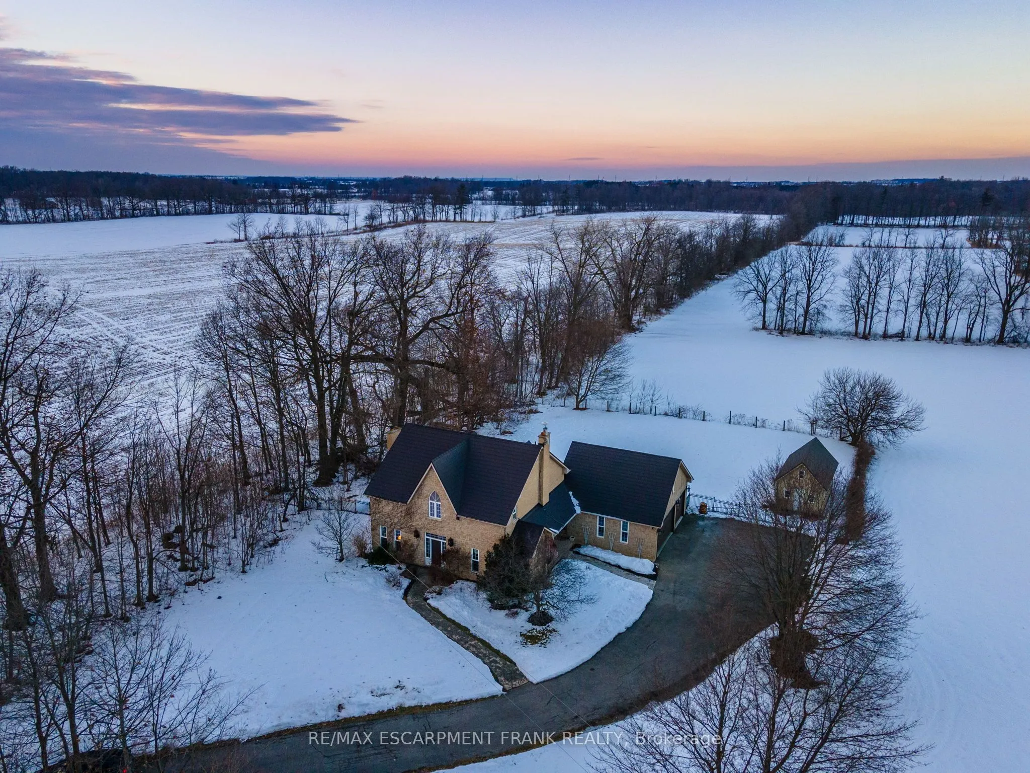 3260 Guyatt Road, Hamilton, ON L0R 1P0