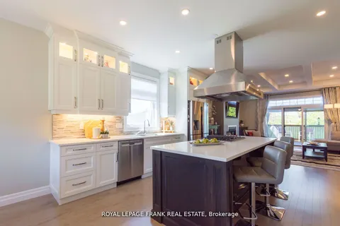 4 Spartan Court, Quinte West, ON K8V 5P4