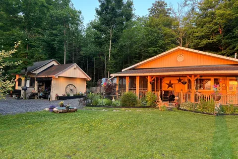 175 West Point Drive, Armour, ON P0A 1C0