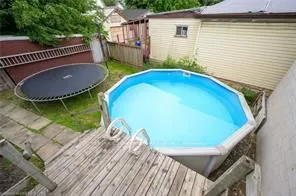 372 Beach Road, Hamilton, ON L8H 3K5