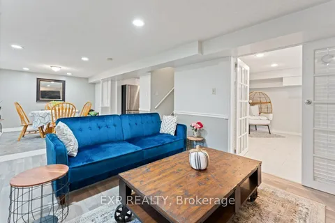 10 Thompson Court, Belleville, ON K8P 5C3