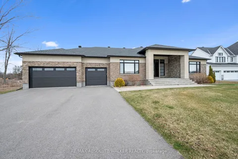 700 Mcmanus Avenue, Manotick - Kars - Rideau Twp and Area, ON K4M 0B2