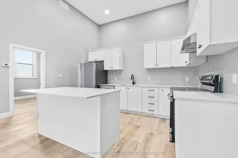 299 ARTHUR Street, Gananoque, ON K7G 1B3
