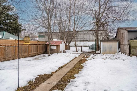 28 Ontario Street, Brantford, ON N3S 2B8