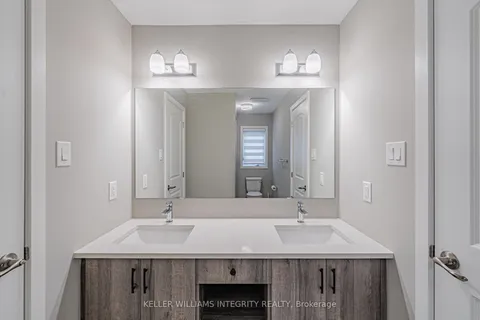 709 FENWICK Way, Barrhaven, ON K2J 7E2