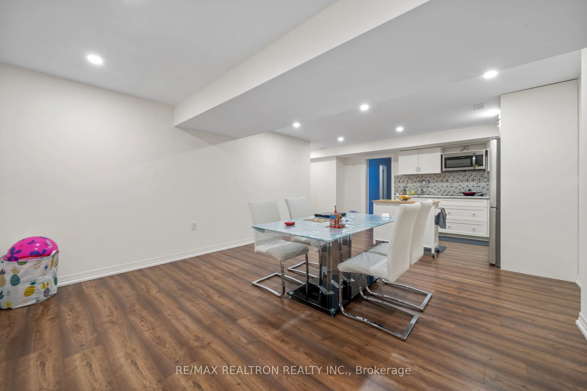 36 MCFARLAND Drive, Belleville, ON K8N 2X2