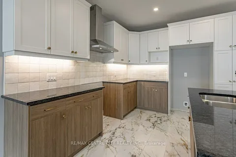 1596 Noah Bend, ON N6G 5S1