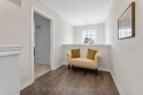 107 Starfire Crescent, Hamilton, ON L8E 0K9