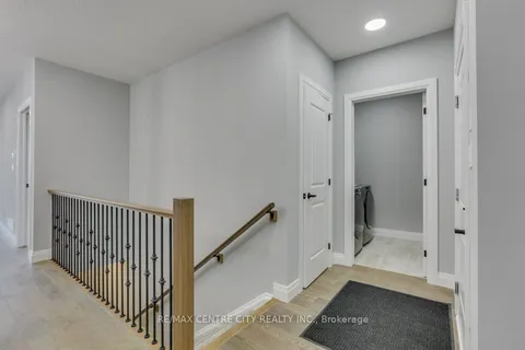 271 South Carriage Road, ON N6H 0B5