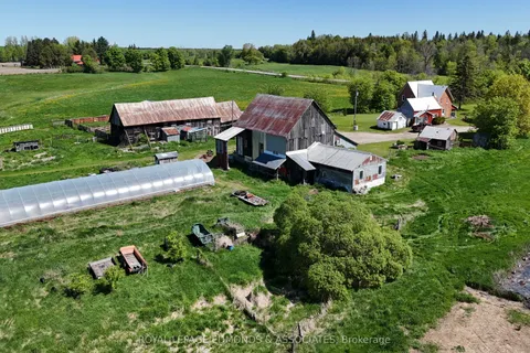 315 Beachburg Road, Whitewater Region, ON K0J 1K0
