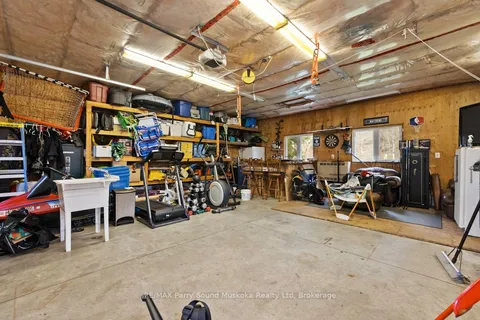 8 MEADOW Street, Parry Sound, ON P2A 2L9
