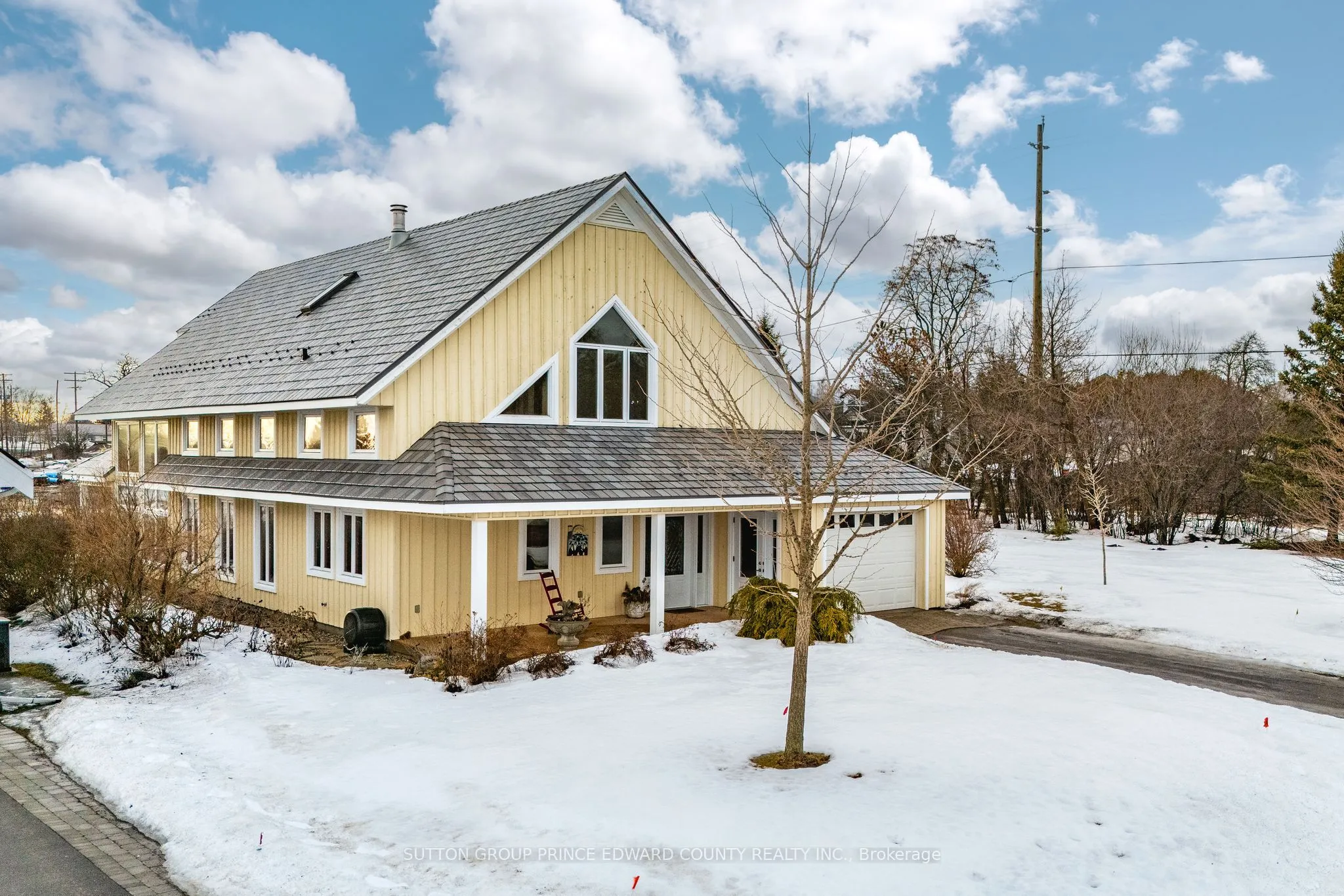 4 Carla Court, Prince Edward County, ON K0K 3L0