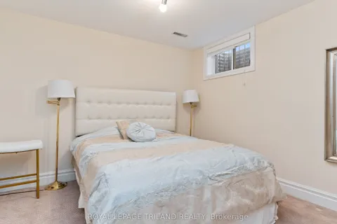 102 Masonville Court, ON N5X 3M5