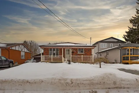816 Anne Street, Woodstock, ON N4S 2E7