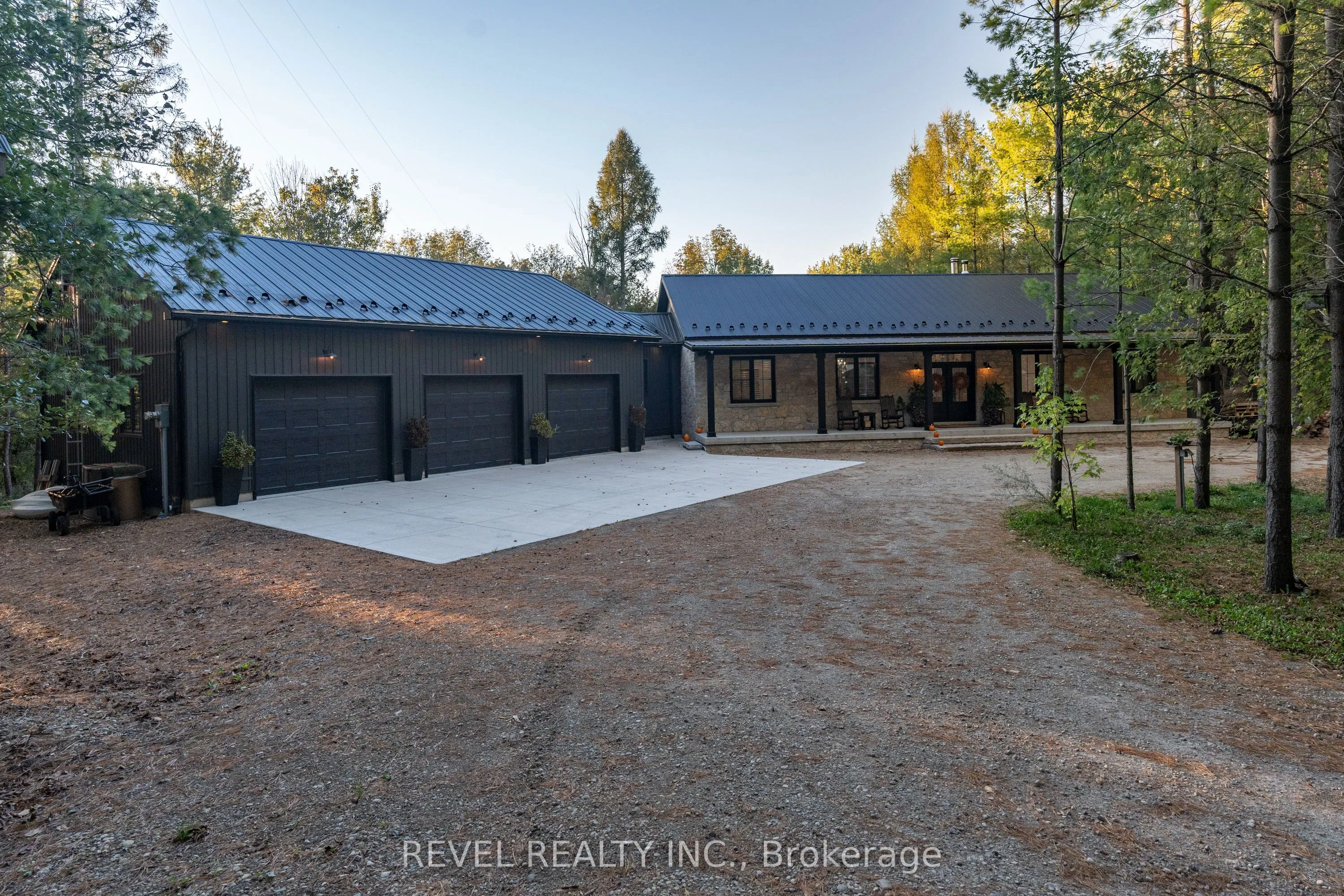 7404 Wellington Road 11 Road, Mapleton, ON N0G 2K0