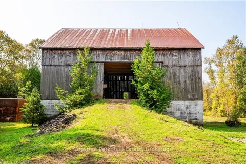 443 CENTRE DIAGONAL Road, South Bruce Peninsula, ON N0H 2T0