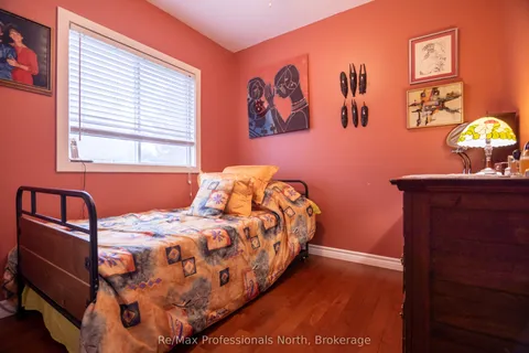 80 INVERGORDON Avenue, Minden Hills, ON K0M 2K0
