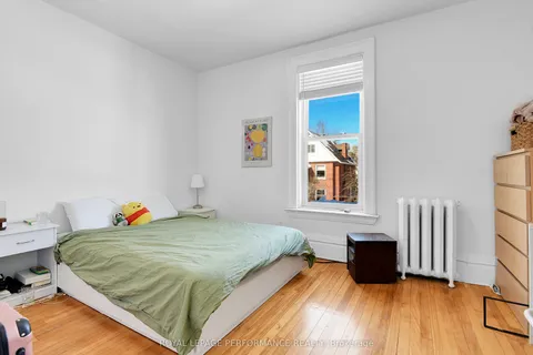 66 Delaware Avenue, Ottawa Centre, ON K2P 0Z3
