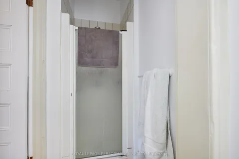 66 Delaware Avenue, Ottawa Centre, ON K2P 0Z3