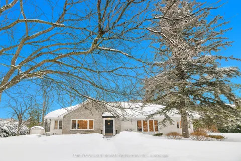 196 Acacia Avenue, Rockcliffe Park, ON K1M 0L5