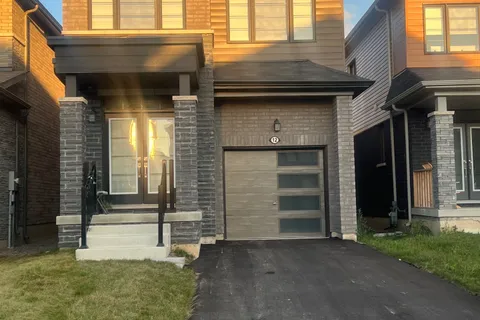 12 Ever Sweet Way, Thorold, ON L2V 0K9