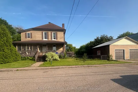 27 Meadow Street, Whitewater Region, ON K0J 1K0