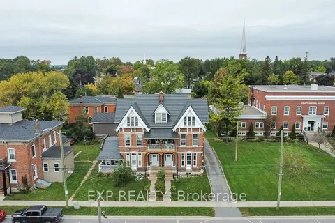 55-57 Dundas Street, ON K7R 1Z5