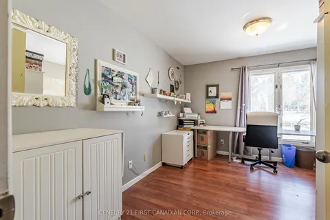4353 Queens Avenue, North Middlesex, ON N0M 1A0