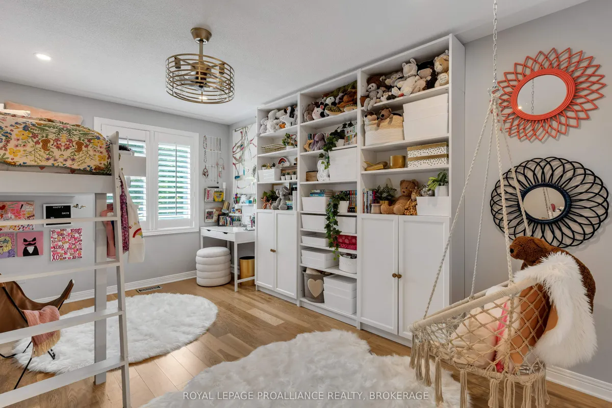 86 Centre Street, Kingston, ON K7L 4E6