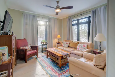 28 George Street, Westport, ON K0G 1X0
