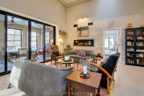 28 George Street, Westport, ON K0G 1X0