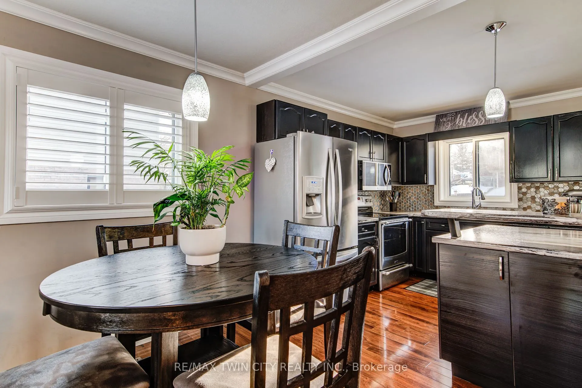 127 Fairlake Drive, Cambridge, ON N1S 4Z4