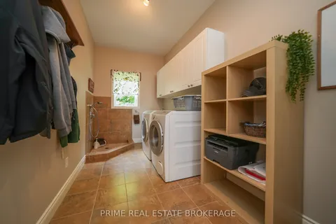 69395 Eagleson Line, North Middlesex, ON N0M 2K0
