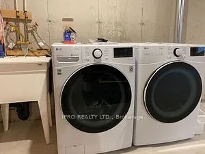 3 Oceanus Avenue, Hamilton, ON L0R 1P0