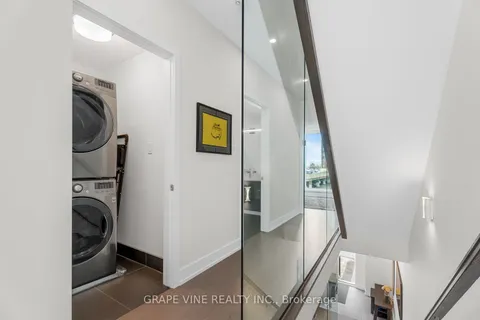 377 Dominion Avenue, Carlingwood - Westboro and Area, ON K2A 2H1