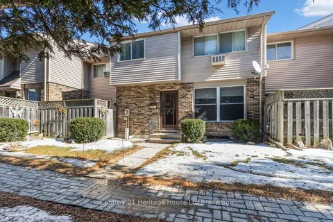 1 Lamers Court, Tillsonburg, ON N4G 4T6