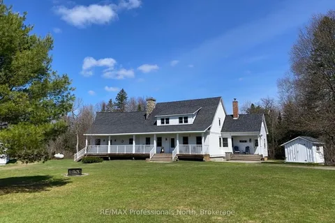 271 KAY Road, Huntsville, ON P0B 1L0