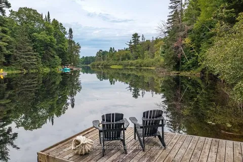 271 KAY Road, Huntsville, ON P0B 1L0