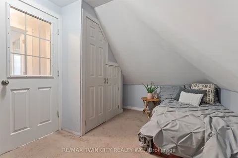 157 Weir Street, Hamilton, ON L8H 5G1