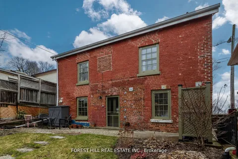46 Charles Street, ON L1A 1S4