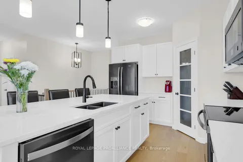 18 Athabaska Drive, Belleville, ON K8N 0T2