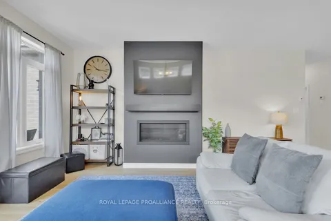 18 Athabaska Drive, Belleville, ON K8N 0T2