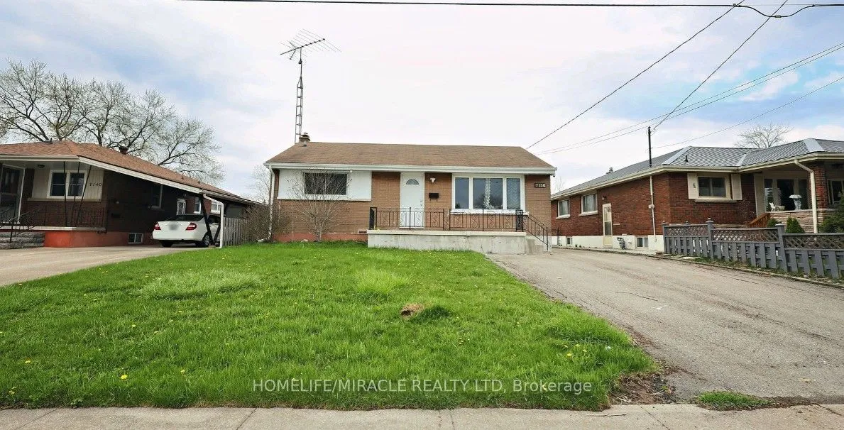 7150 Douglas Crescent, Niagara Falls, ON L2G 3C4