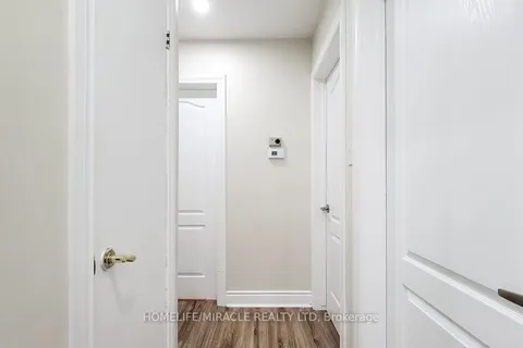 7150 Douglas Crescent, Niagara Falls, ON L2G 3C4