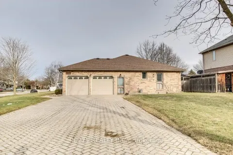 3914 Stacey Crescent, ON N6P 1E8