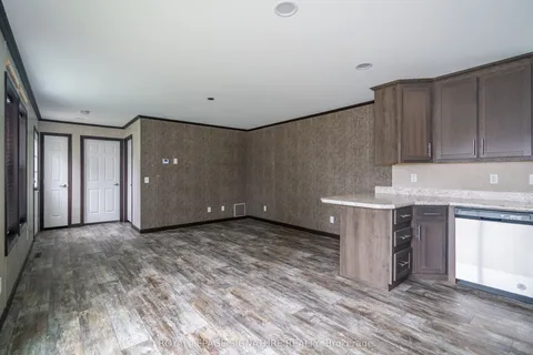 126 Regency Drive, Chatham-Kent, ON N7L 4E4