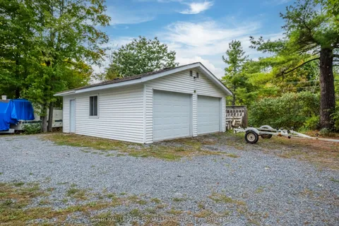 1911 Ormsbee Road, South Frontenac, ON K0H 1H0