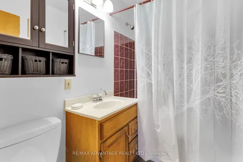1824 Avalon Street, London, ON N5W 3G8
