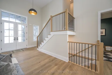 597 Creekview Chase, ON N6G 3X8