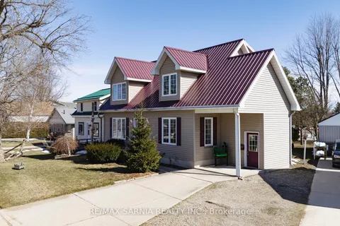 28 Sauble River Road, ON N0M 1T0
